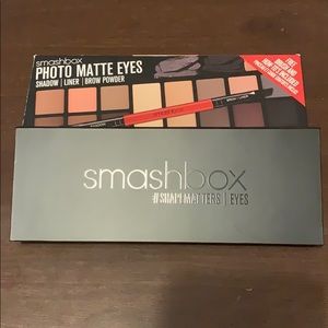 Smashbox brand new eyeshadow set nude matte